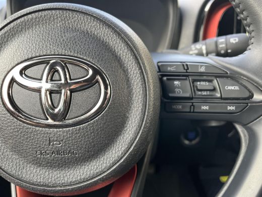 Toyota Aygo 1.0 VVT-i S-CVT Envy | Cabrio dak | Navigatie | Stoelverwarming | Keyless entry | ActivLease financial lease