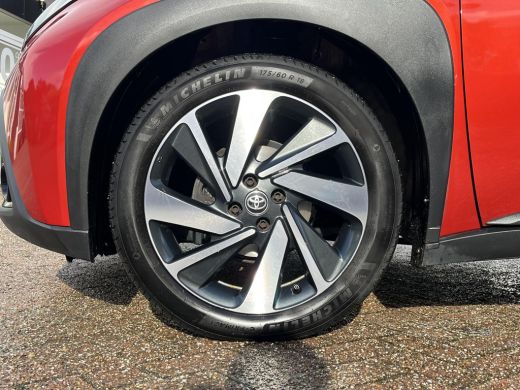 Toyota Aygo 1.0 VVT-i S-CVT Envy | Cabrio dak | Navigatie | Stoelverwarming | Keyless entry | ActivLease financial lease