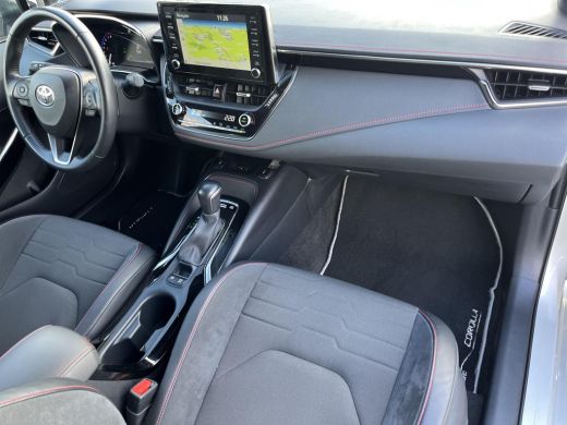 Toyota Corolla Touring Sports 2.0 Hybrid Executive | Carplay | 18 inch LM-velgen | Stoelverwarming | Elektrische achterklep | ActivLease financial lease