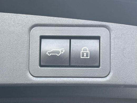 Toyota Corolla Touring Sports 2.0 Hybrid Executive | Carplay | 18 inch LM-velgen | Stoelverwarming | Elektrische achterklep | ActivLease financial lease