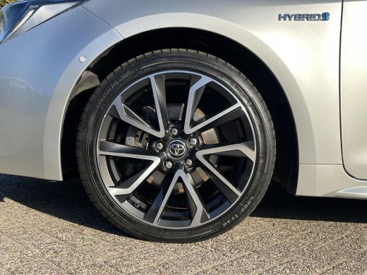 Toyota Corolla Touring Sports 2.0 Hybrid Executive | Carplay | 18 inch LM-velgen | Stoelverwarming | Elektrische achterklep | ActivLease financial lease