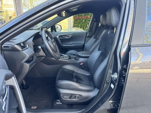 Toyota RAV4 2.5 Hybrid AWD GR-Sport | 06-10141018 Voor meer informatie ActivLease financial lease