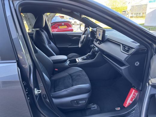 Toyota RAV4 2.5 Hybrid AWD GR-Sport | 06-10141018 Voor meer informatie ActivLease financial lease