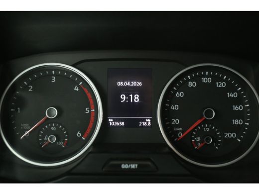 Volkswagen Crafter 2.0 TDI L3H3 140PK | 3000KG Trekgew. | Trekhaak | Airco | Adap. Cruise | Camera | Carplay | 3 Zits ActivLease financial lease