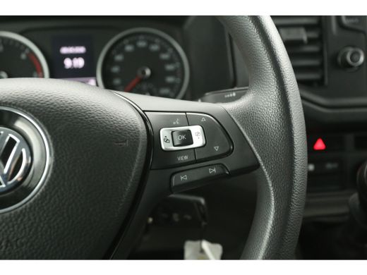 Volkswagen Crafter 2.0 TDI L3H3 140PK | 3000KG Trekgew. | Trekhaak | Airco | Adap. Cruise | Camera | Carplay | 3 Zits ActivLease financial lease