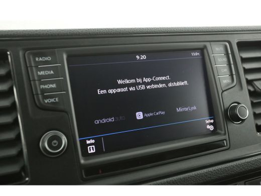 Volkswagen Crafter 2.0 TDI L3H3 140PK | 3000KG Trekgew. | Trekhaak | Airco | Adap. Cruise | Camera | Carplay | 3 Zits ActivLease financial lease