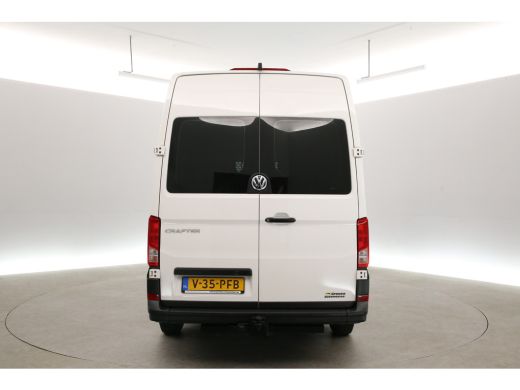 Volkswagen Crafter 2.0 TDI L3H3 140PK | 3000KG Trekgew. | Trekhaak | Airco | Adap. Cruise | Camera | Carplay | 3 Zits ActivLease financial lease