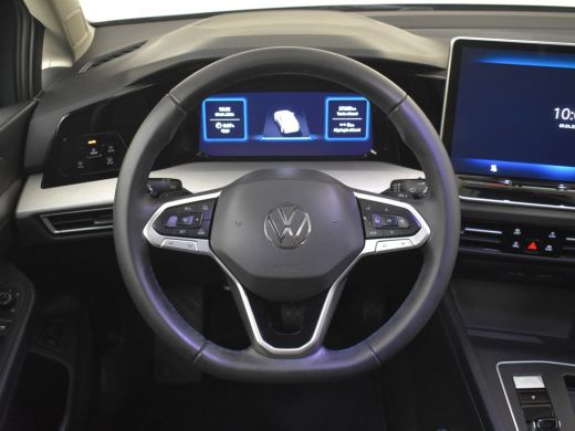 Volkswagen Golf 1.5 eHybrid Life Edition 204Pk DSG/AUTO | Glazen panorama-dak | Achteruitrijcamera | Cruise contr... ActivLease financial lease