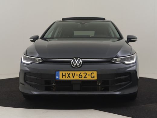 Volkswagen Golf 1.5 eHybrid Life Edition 204Pk DSG/AUTO | Glazen panorama-dak | Achteruitrijcamera | Cruise contr... ActivLease financial lease