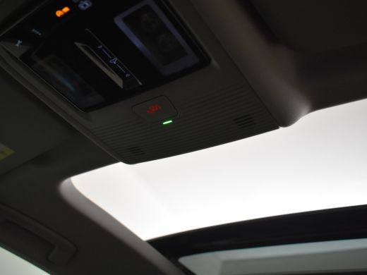 Volkswagen Golf 1.5 eHybrid Life Edition 204Pk DSG/AUTO | Glazen panorama-dak | Achteruitrijcamera | Cruise contr... ActivLease financial lease