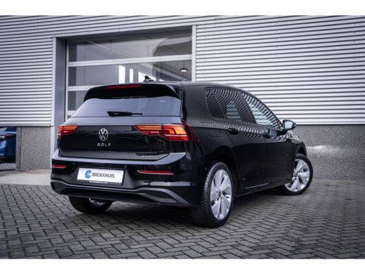 Volkswagen Golf Life Edition eHybrid Inclusief &euro;2000,- inruilvoordeel | 'App-Connect' draadloze smartphone integr... ActivLease financial lease
