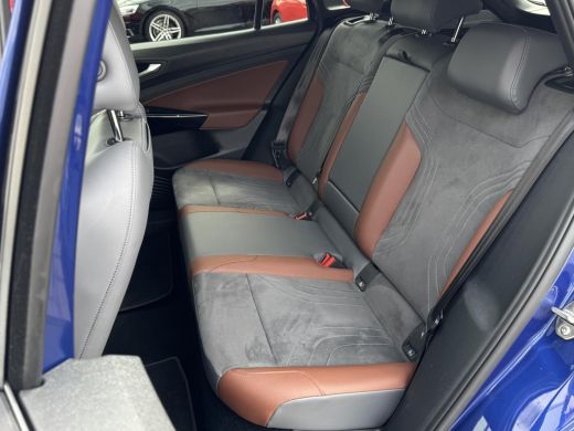 Volkswagen ID.4 First 77 kWh NL-AUTO | CAMERA | ActivLease financial lease