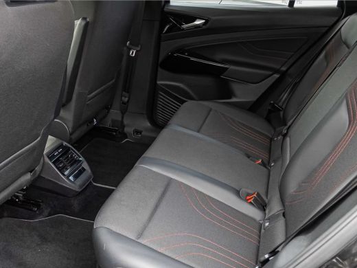 Volkswagen ID.4 GTX 4Motion 77 kWh - MATRIX, PANORAMA, TREKH, WARMTEPOMP, 3-zone AIRCO ** 1e EIG - Slechts 32.160... ActivLease financial lease