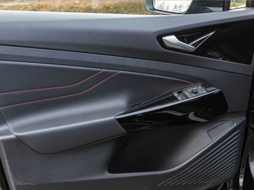 Volkswagen ID.4 GTX 4Motion 77 kWh - MATRIX, PANORAMA, TREKH, WARMTEPOMP, 3-zone AIRCO ** 1e EIG - Slechts 32.160... ActivLease financial lease