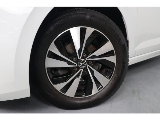 Volkswagen Polo 1.0 TSI Comfortline | Navi By App | Airco | Cruise Control | Lichtmetalen Velgen | DAB | Bluetooth ActivLease financial lease