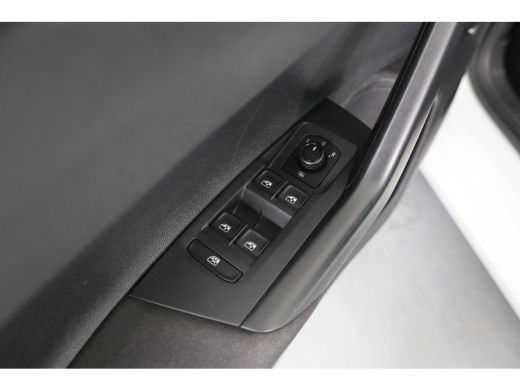 Volkswagen Polo 1.0 TSI Comfortline | Navi By App | Airco | Cruise Control | Lichtmetalen Velgen | DAB | Bluetooth ActivLease financial lease