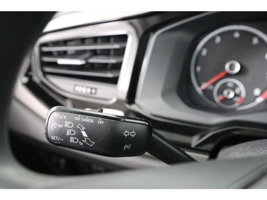 Volkswagen Polo 1.0 TSI Comfortline | Navi By App | Airco | Cruise Control | Lichtmetalen Velgen | DAB | Bluetooth ActivLease financial lease