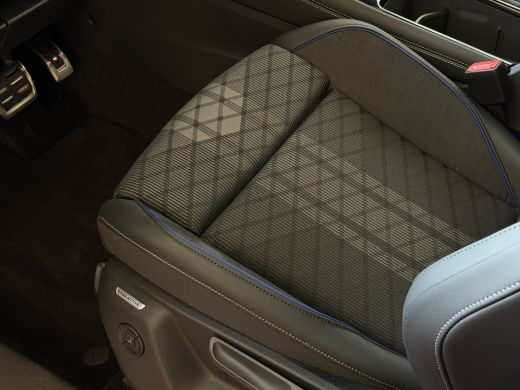 Volkswagen Tiguan 1.5 eHYBRID 272 PK NW AUTO R-LINE VW.TREKHAAK BLACK PANO XL.NAVI STOEL/STUUR VERW. BLACK.STYLE 36... ActivLease financial lease