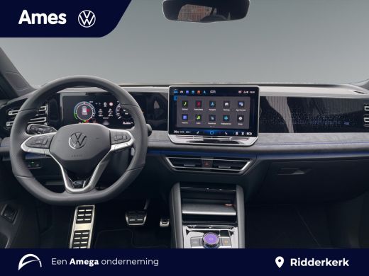 Volkswagen Tiguan R-Line Edition 1.5 eHybrid 204 PK Led-Matrix | Panoramadak | Trekhaak | ActivLease financial lease