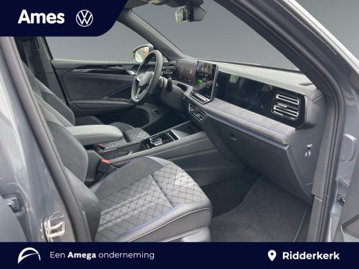Volkswagen Tiguan R-Line Edition 1.5 eHybrid 204 PK Led-Matrix | Panoramadak | Trekhaak | ActivLease financial lease