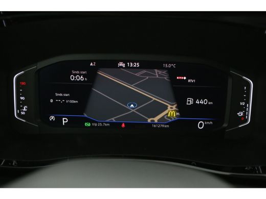 Volkswagen Transporter 2.0 TDI L2H1 204PK | Aut. | Virtual | Airco | Adap. Cruise | Camera | Carplay | 3 Zits | 2xSchuif... ActivLease financial lease