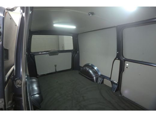 Volkswagen Transporter 2.0 TDI L2H1 204PK | Aut. | Virtual | Airco | Adap. Cruise | Camera | Carplay | 3 Zits | 2xSchuif... ActivLease financial lease