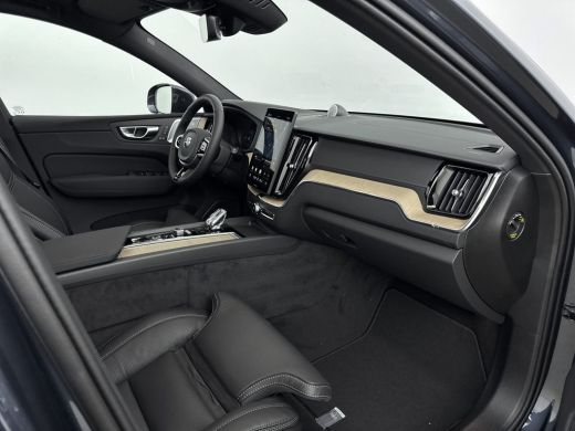 Volvo  XC60 2.0 T6 Plug-in hybrid AWD Ultra Executive Edition Bright | Luchtvering | Stoel Ventilatie - Massa... ActivLease financial lease