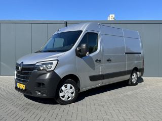 Renault Master T35 2.3 dCi 135 PK / L2H2 / 1e EIG. / TREKHAAK / 2x SCHUIFDEUR / CAMERA / AIRCO / CRUISE / BLIND ...