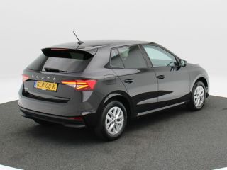 Skoda Fabia 1.0 TSi Selection | Parkeersensoren | Airco | Carplay | DAB | 15 Inch | 21.939 Km !!