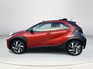 Toyota Aygo 1.0 VVT-i S-CVT Envy | Cabrio dak | Navigatie | Stoelverwarming | Keyless entry |