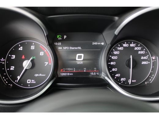 Alfa Romeo Stelvio 2.0 T AWD Sprint | Panoramadak | Ledere bekleding | Trekhaak | Cruise control adaptief | Camera |... ActivLease financial lease