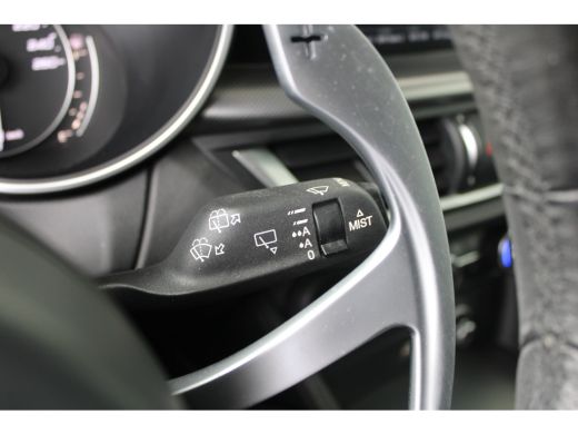 Alfa Romeo Stelvio 2.0 T AWD Sprint | Panoramadak | Ledere bekleding | Trekhaak | Cruise control adaptief | Camera |... ActivLease financial lease