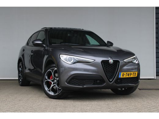 Alfa Romeo Stelvio 2.0 T AWD Sprint | Panoramadak | Ledere bekleding | Trekhaak | Cruise control adaptief | Camera |... ActivLease financial lease