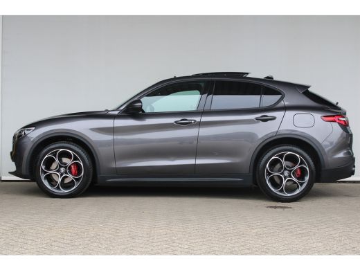 Alfa Romeo Stelvio 2.0 T AWD Sprint | Panoramadak | Ledere bekleding | Trekhaak | Cruise control adaptief | Camera |... ActivLease financial lease