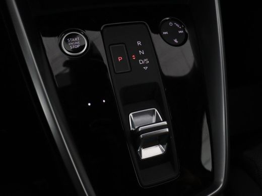 Audi A3 30 TFSI Advanced edition | Sportstoelen | Park Assist | Carplay | Virtual Cockpit | Audi Sound | ... ActivLease financial lease