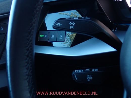 Audi A3 Sportback 30 TFSI Advanced edition CARPLAY /  LED / SPORTSTOELEN / CRUISE ActivLease financial lease