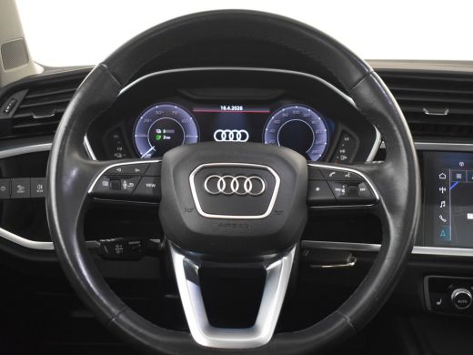 Audi Q3 45 TFSI e S Edition 245 pk S-TRONIC/AUTO | Panoramadak | Lederen bekleding | Elektrische achterkl... ActivLease financial lease