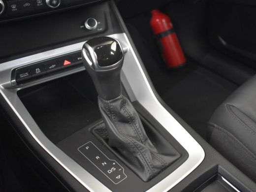 Audi Q3 45 TFSI e S Edition 245 pk S-TRONIC/AUTO | Panoramadak | Lederen bekleding | Elektrische achterkl... ActivLease financial lease