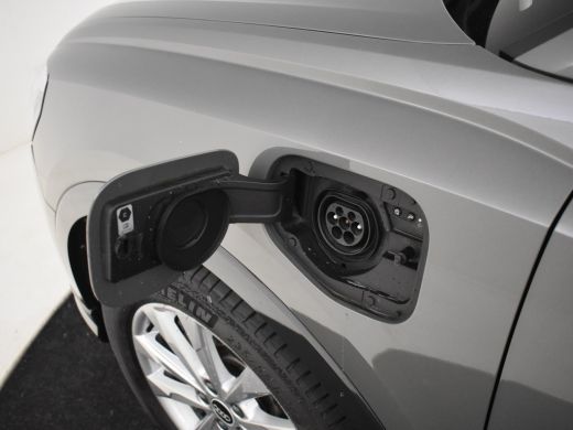 Audi Q3 45 TFSI e S Edition 245 pk S-TRONIC/AUTO | Panoramadak | Lederen bekleding | Elektrische achterkl... ActivLease financial lease