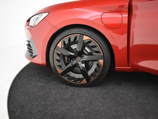 CUPRA Leon Sportstourer VZ e-Hybrid 245pk DSG/AUTO | Lederen bekleding | Elektrisch verstelb. bestuurdersstoel | Trekhaak... ActivLease financial lease