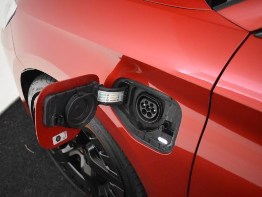 CUPRA Leon Sportstourer VZ e-Hybrid 245pk DSG/AUTO | Lederen bekleding | Elektrisch verstelb. bestuurdersstoel | Trekhaak... ActivLease financial lease