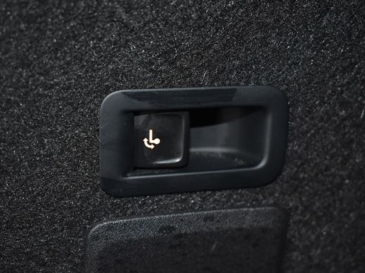 CUPRA Leon Sportstourer VZ e-Hybrid 245pk DSG/AUTO | Lederen bekleding | Elektrisch verstelb. bestuurdersstoel | Trekhaak... ActivLease financial lease