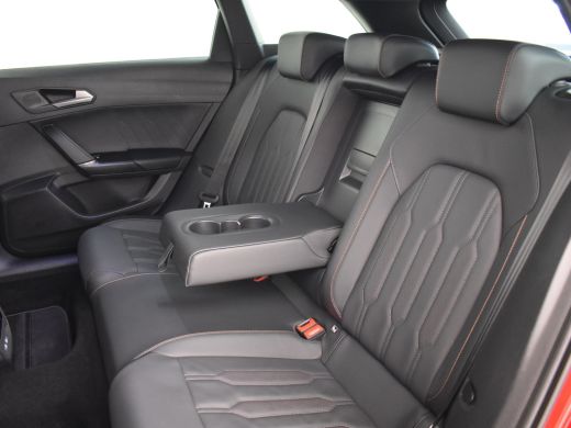 CUPRA Leon Sportstourer VZ e-Hybrid 245pk DSG/AUTO | Lederen bekleding | Elektrisch verstelb. bestuurdersstoel | Trekhaak... ActivLease financial lease