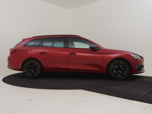 CUPRA Leon Sportstourer VZ e-Hybrid 245pk DSG/AUTO | Lederen bekleding | Elektrisch verstelb. bestuurdersstoel | Trekhaak... ActivLease financial lease