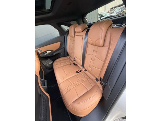 DS DS 7 300pk E-Tense 4x4 Opera (Elektrisch Schuifdak - Trekhaak - Leder incl verwarming/koeling/massage/... ActivLease financial lease