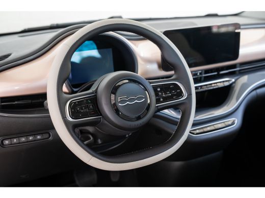 Fiat 500e 3+1 La Prima 42 kWh | 8 Jaar Garantie | SOH 100% | Camera | Navigatie | Leder | Parkeersensoren |... ActivLease financial lease