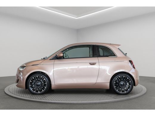 Fiat 500e 3+1 La Prima 42 kWh | 8 Jaar Garantie | SOH 100% | Camera | Navigatie | Leder | Parkeersensoren |... ActivLease financial lease