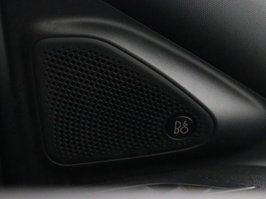 Ford Puma 1.0 EcoBoost Hybrid ST-Line X | Stoelverwarming | Trekhaak | Adaptive cruise | Camera | Carplay |... ActivLease financial lease