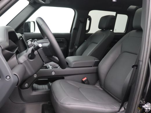 Land Rover Defender 110 2.0 P300e 110 X-Dynamic HSE 300PK Aut. MY26 Trekhaak, Head-Up Display, Memorystoel, 22" LM Ve... ActivLease financial lease