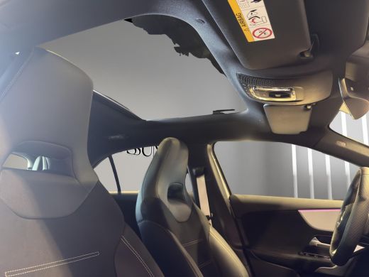 Mercedes-Benz A-Klasse 180 AMG Line | Pano | Sfeer | Stoelverw. | Camera | Trekhaak Electrisch | ActivLease financial lease